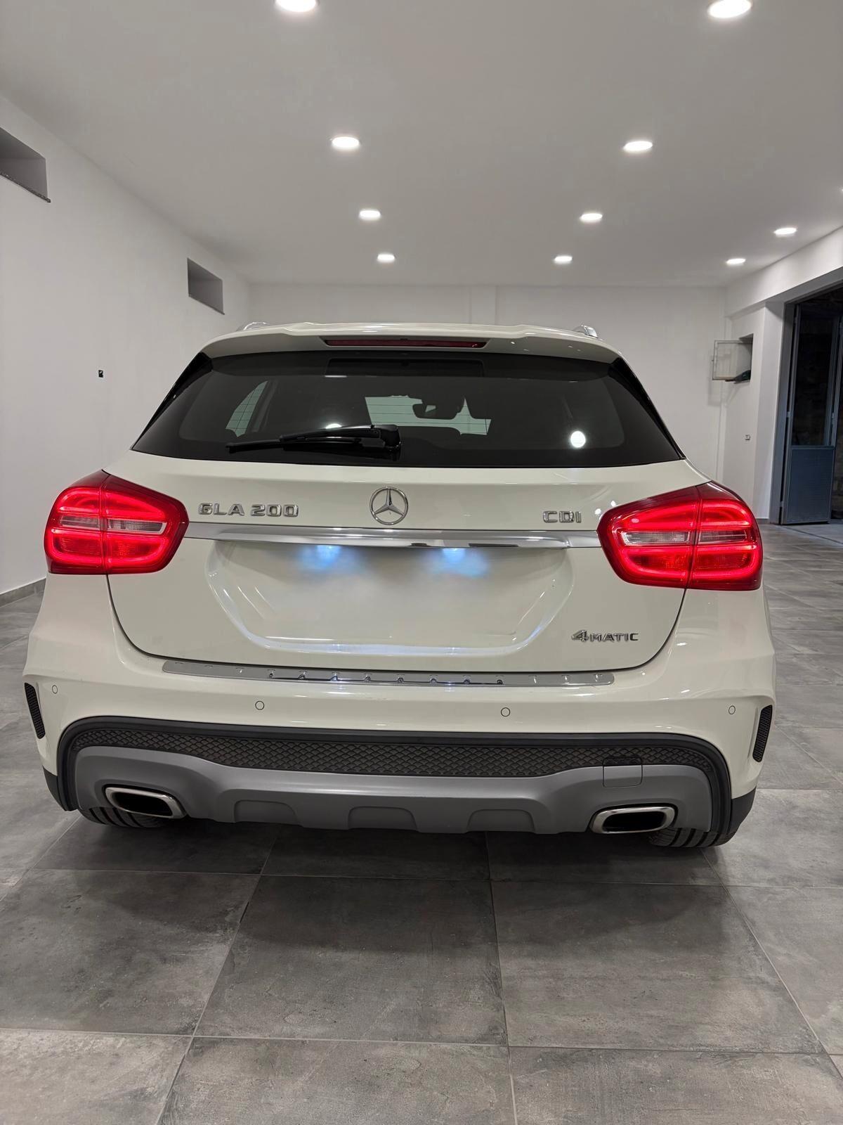 Mercedes-benz GLA 200 CDI Automatic 4Matic Premium AMG