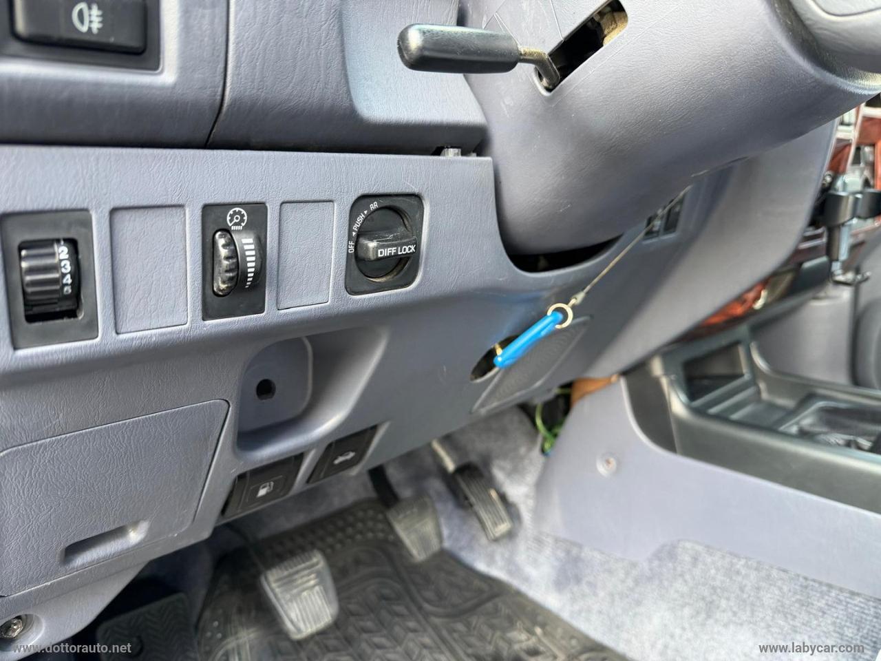 TOYOTA Land Cruiser 3.0 TD 3p. KZJ90 GX