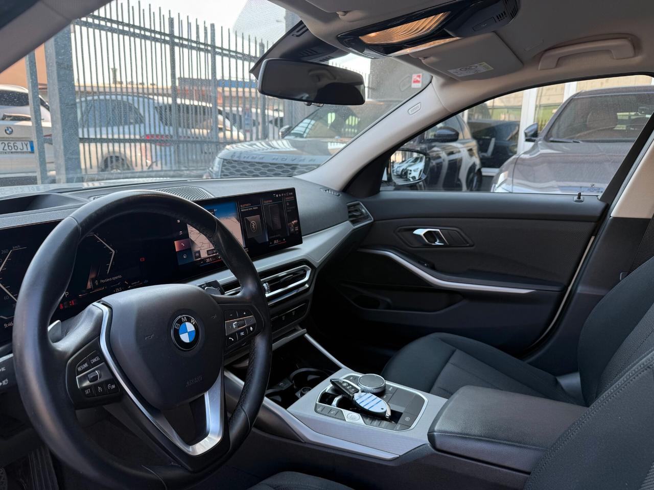 BMW 316 Touring mhev 48V auto