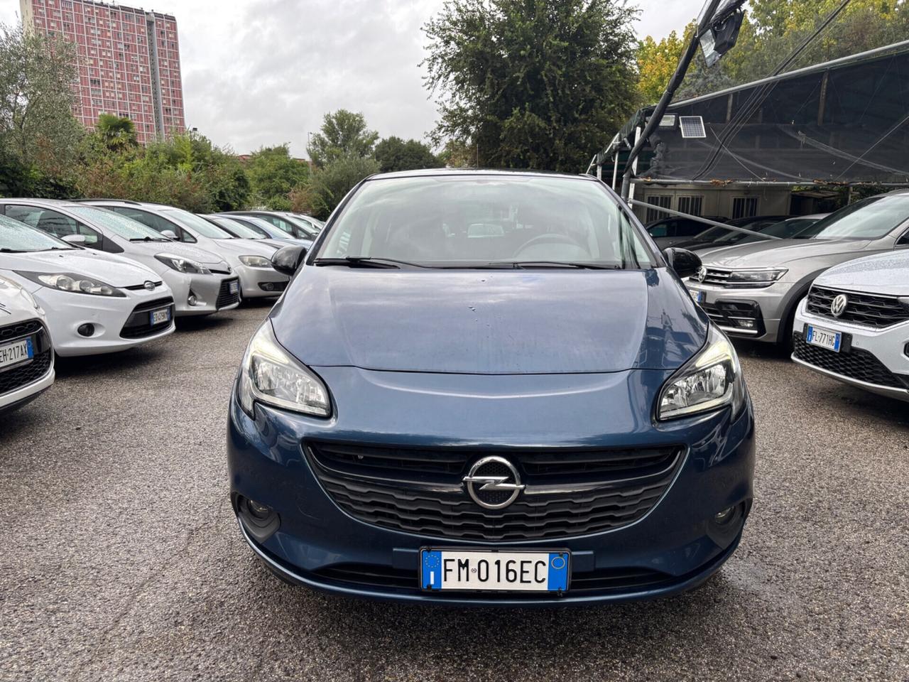 Opel Corsa 1.4 90CV 5 porte GPL