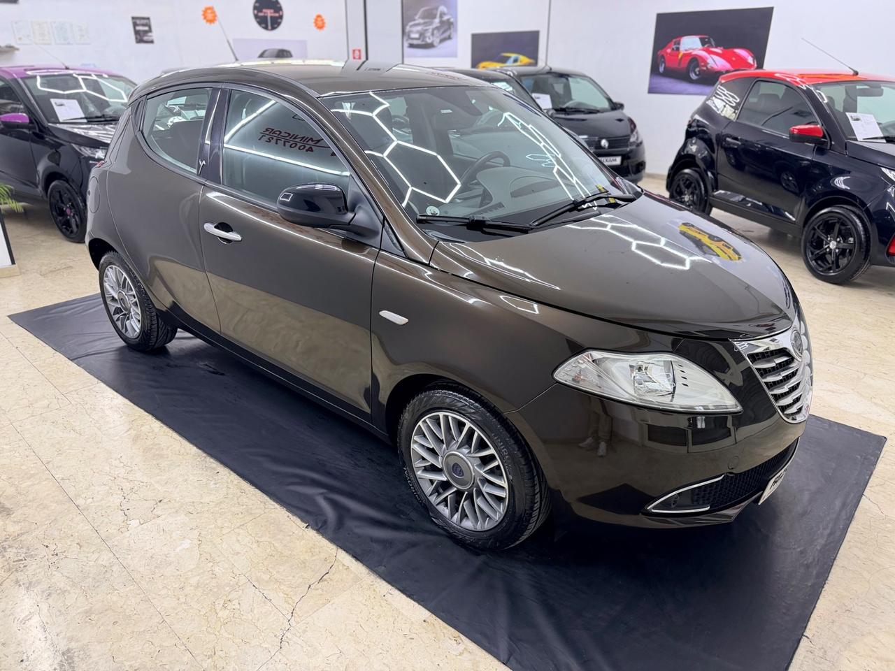 Lancia Ypsilon 1.3 MJT 95Cv