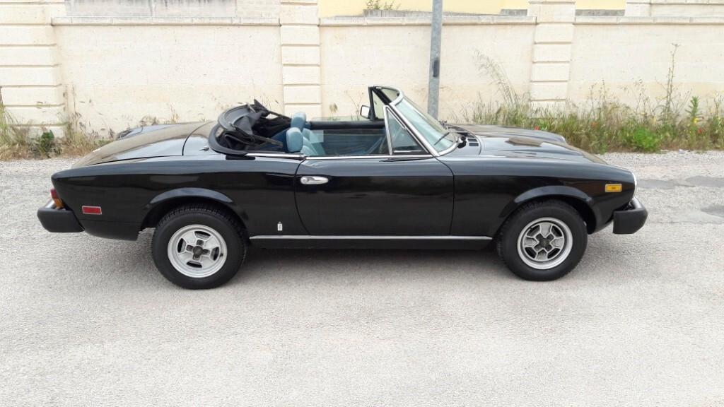 Fiat 124 Spider Pininfarina certif. ASI con C.R.S