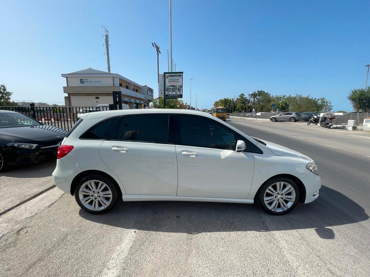 Mercedes-benz B 180 CDI BlueEFFICIENCY Premium