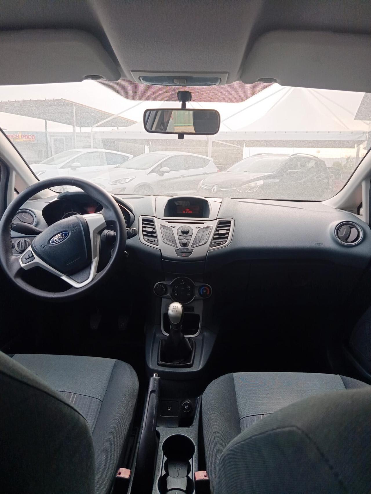 Ford Fiesta 1.6 TDCi 90CV 5 porte DPF Titanium