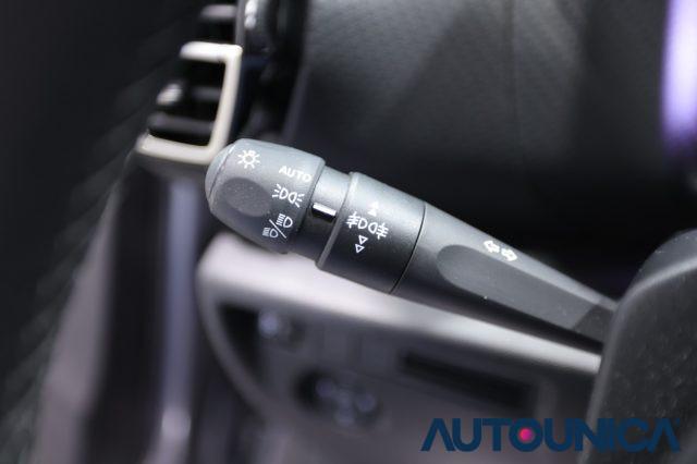 CITROEN C4 PURETECH 130 S&S EAT8 MAX FARI LED