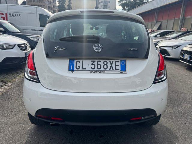 LANCIA Ypsilon 1.0 FireFly 5 porte S&S Hybrid Ecochic Gold