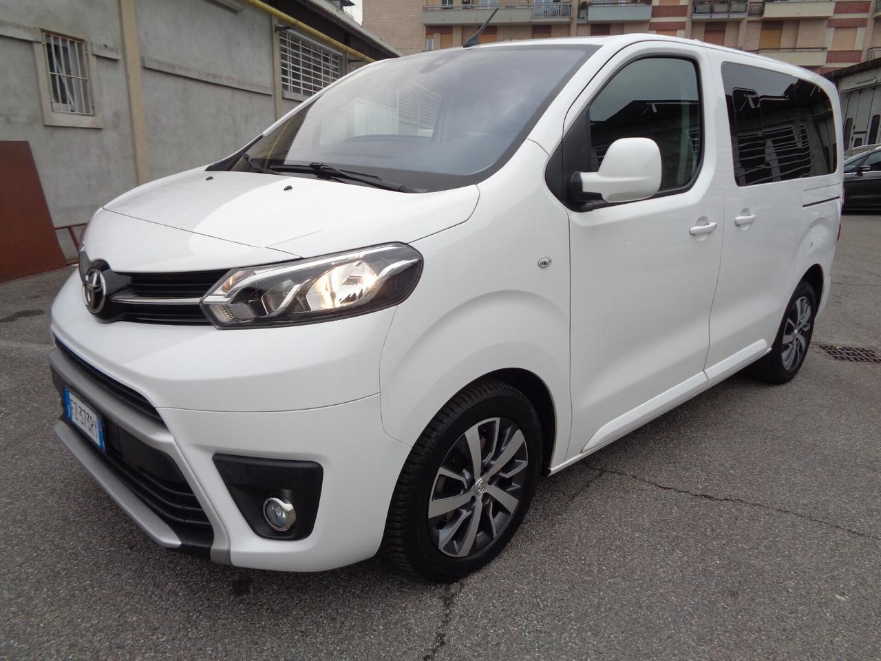 Toyota Proace Verso 1.5D L0 D Luxury 8 POSTI