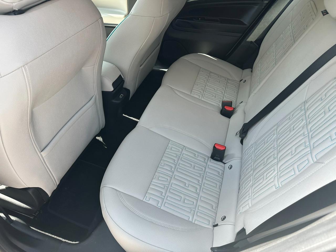 Fiat 600 Hybrid 110 CV DCT MHEV La Prima