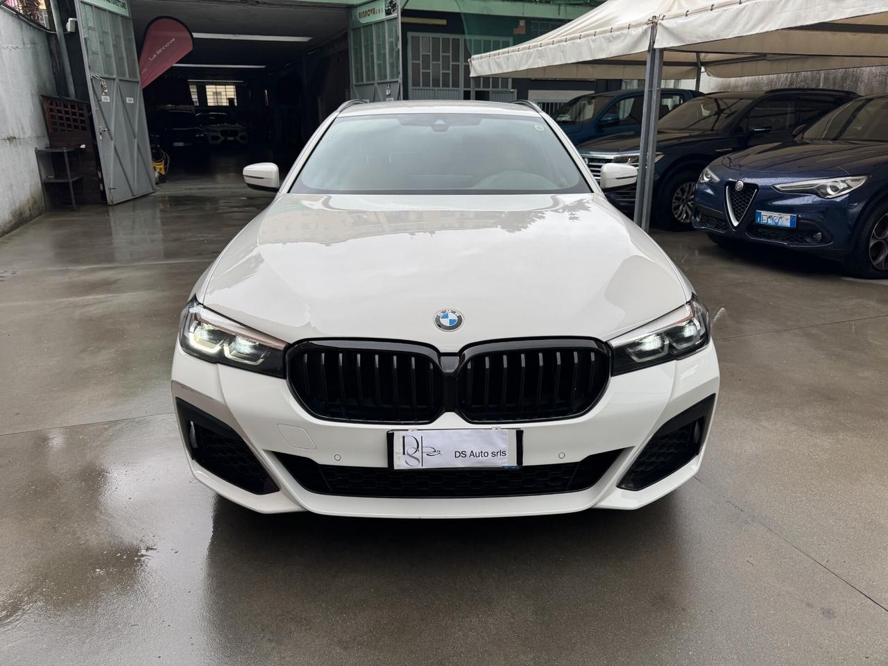 BMW 520 G31d Touring LCI mhev 48V xdrive Msport auto
