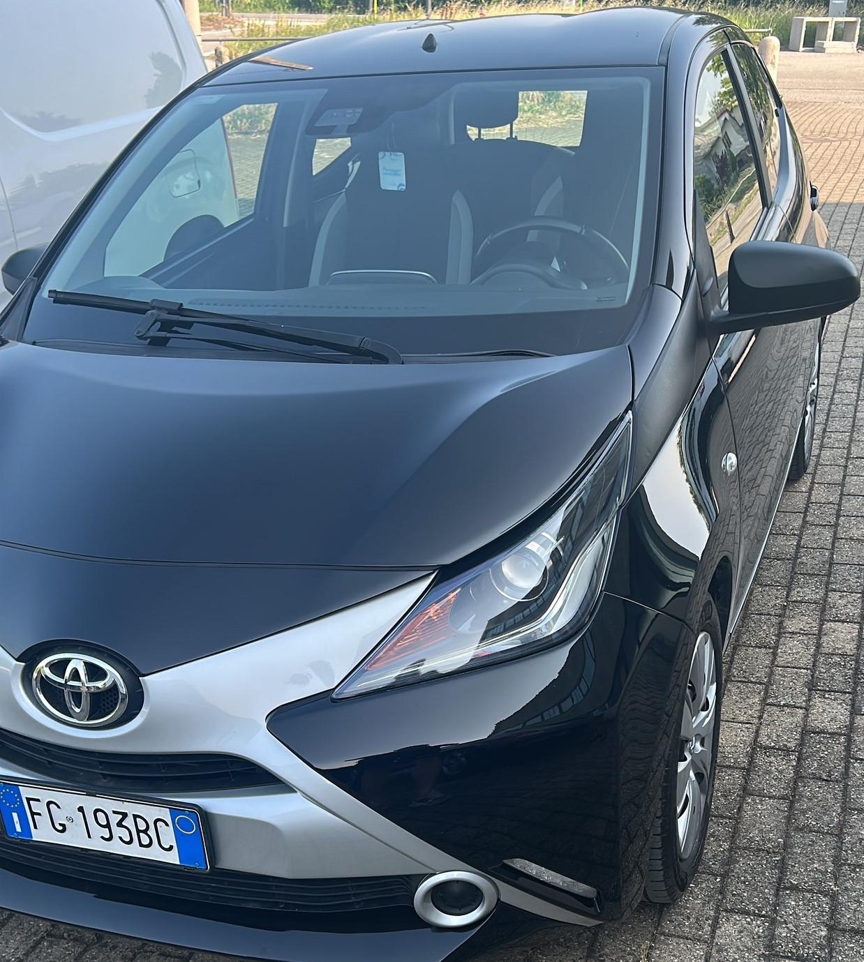 Toyota Aygo 1.0 VVT-i 69 CV 5 porte x-pure
