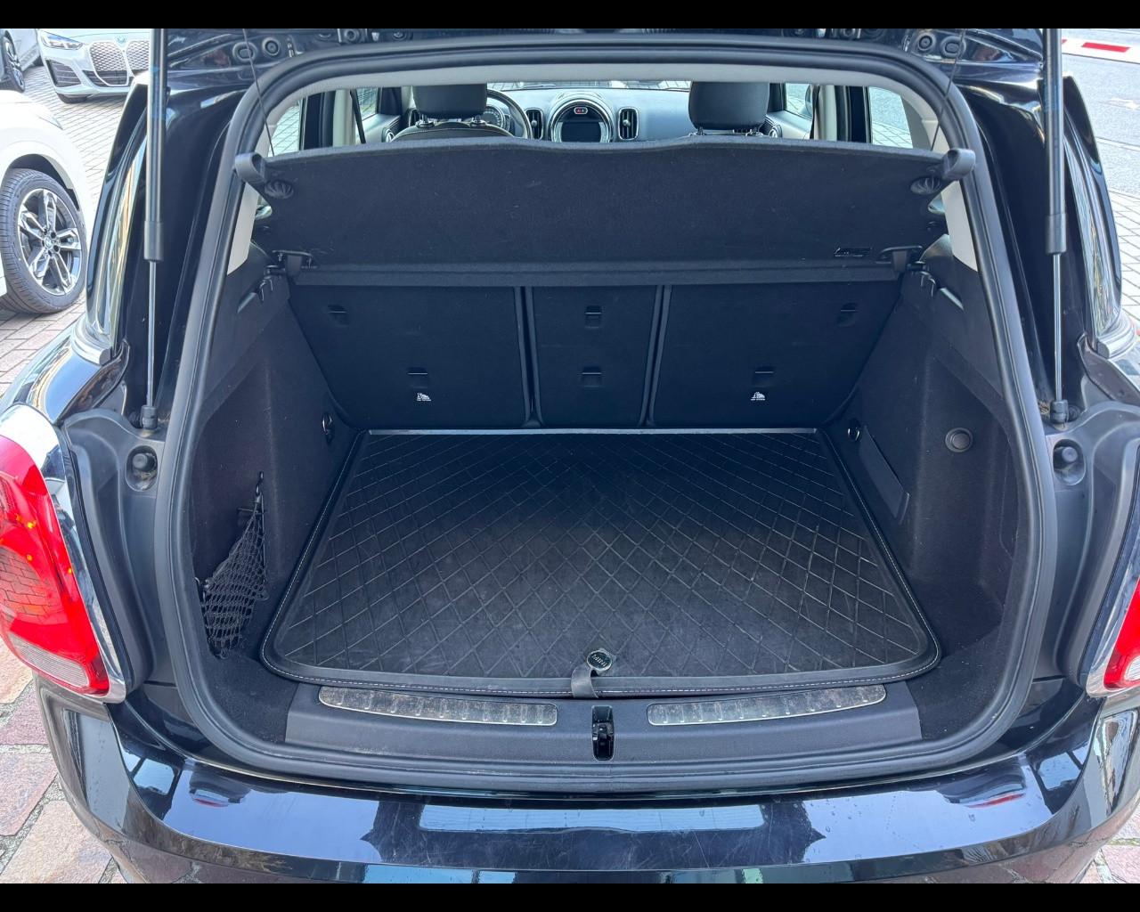 MINI Mini Countrym.(F60) - Mini 2.0 Cooper D Business Countryman Automatica