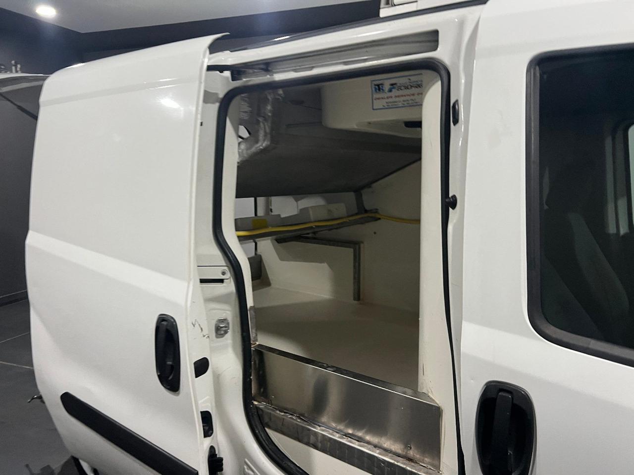 Fiat Doblo Maxi "USO NEGOZIO" Coibentato+Frigo LEGGI DESCR.