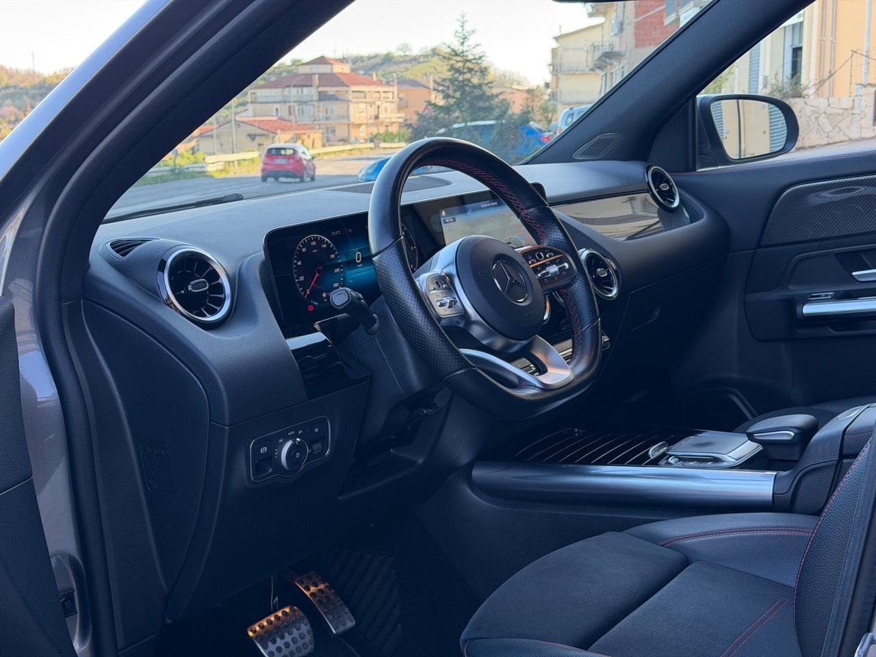 Mercedes-benz GLA 200 d AMG Premium - IVA ESPOSTA