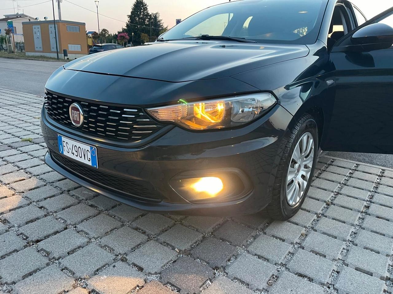 Fiat Tipo 1.6 Mjt S&S 5 porte Easy
