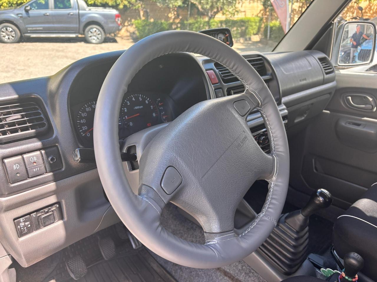 Suzuki Jimny 1.3i 16V cat 4WD JLX GPL