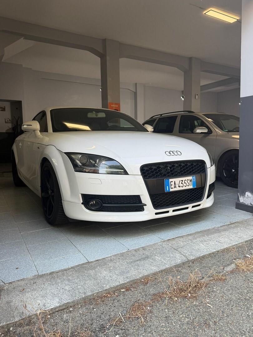 Audi TT s-tronic QUATTRO pack s-line