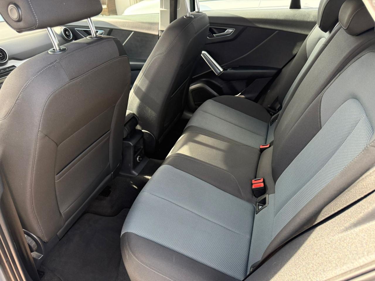 Audi Q2 1.6 TDI S tronic Sport S-LINE