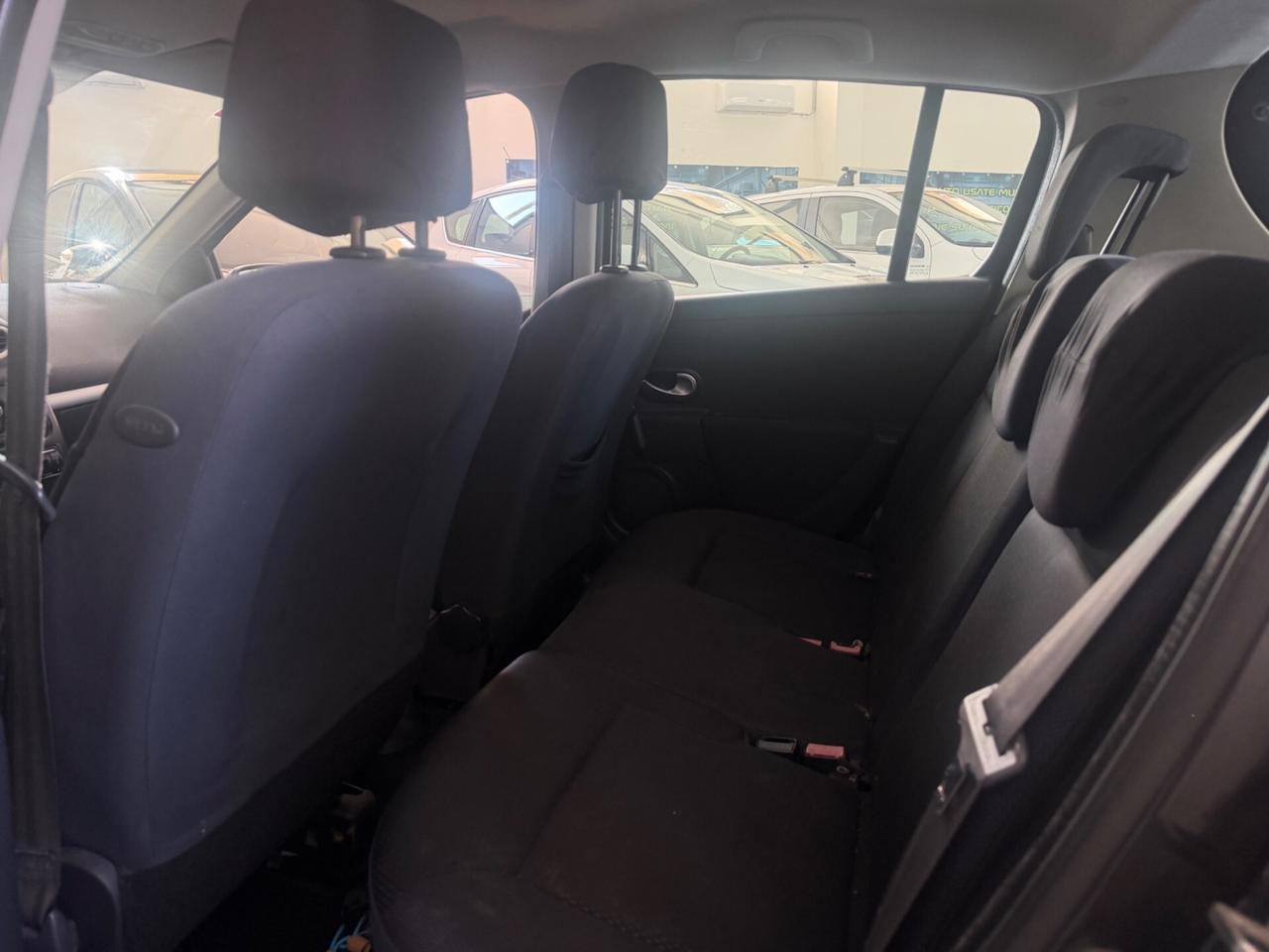 Renault Clio 1.2 16V 5 porte Luxe