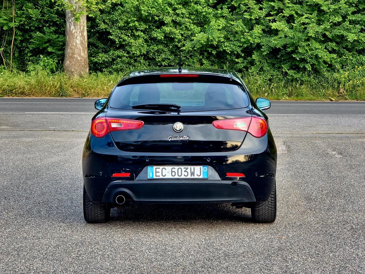 Alfa Romeo Giulietta 1.4 Turbo MultiAir Distinctive 2010-E5 Manuale