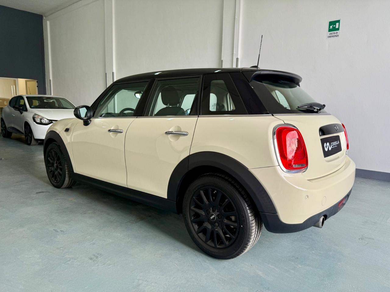 Mini 1.5 Cooper D 5 porte