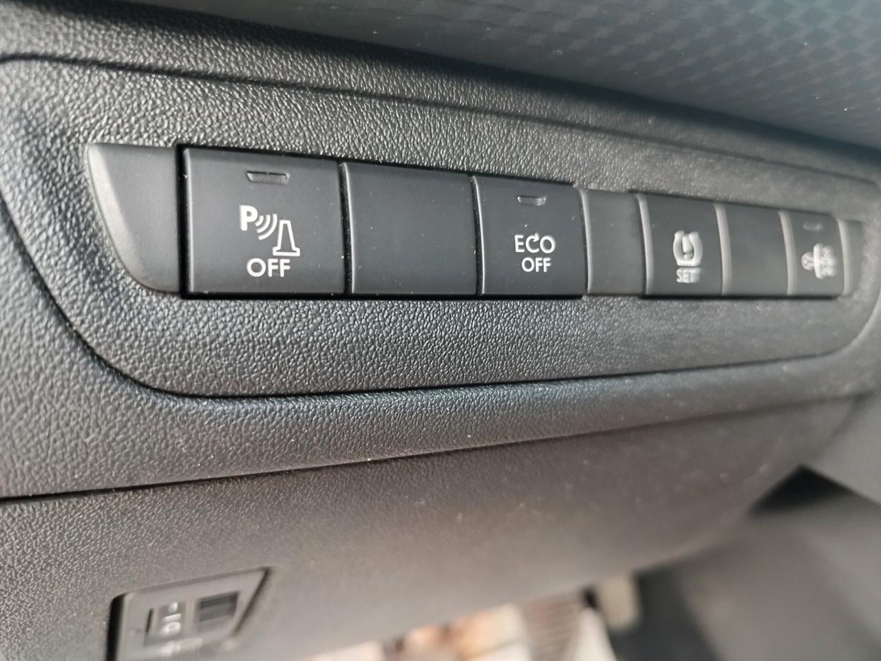 Peugeot 2008 BlueHDi 120 S&S Allure