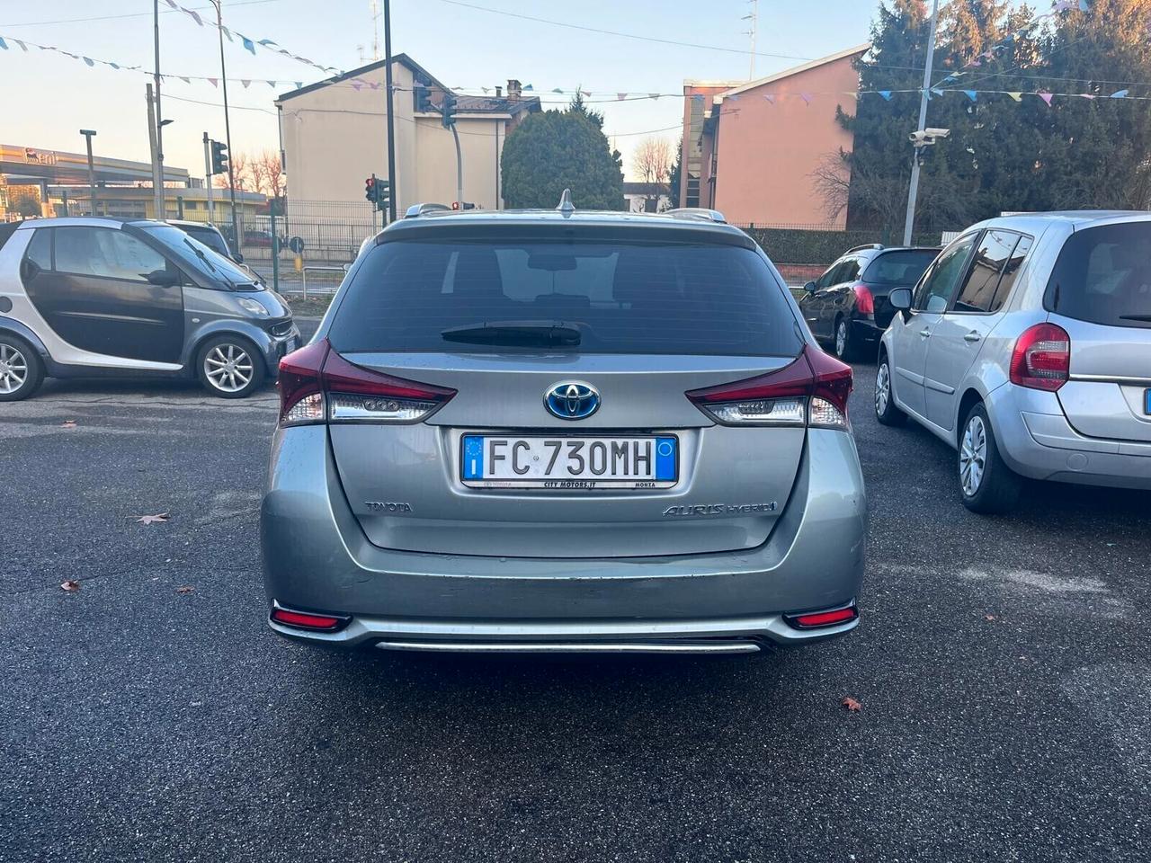 Toyota Prius 1.8 Lounge - 2016