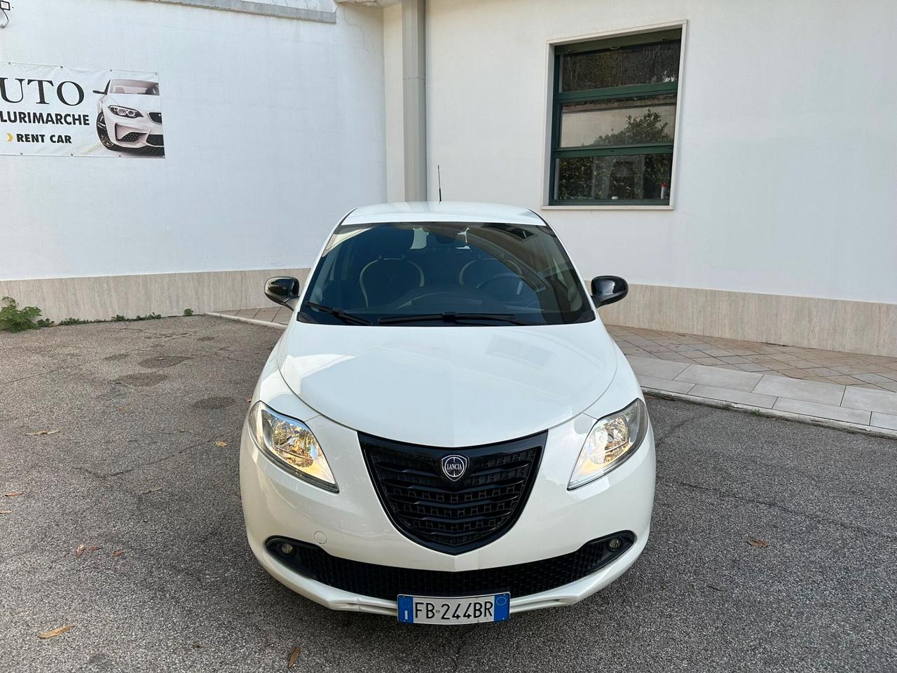 Lancia Ypsilon 1.2 69 CV 5 porte