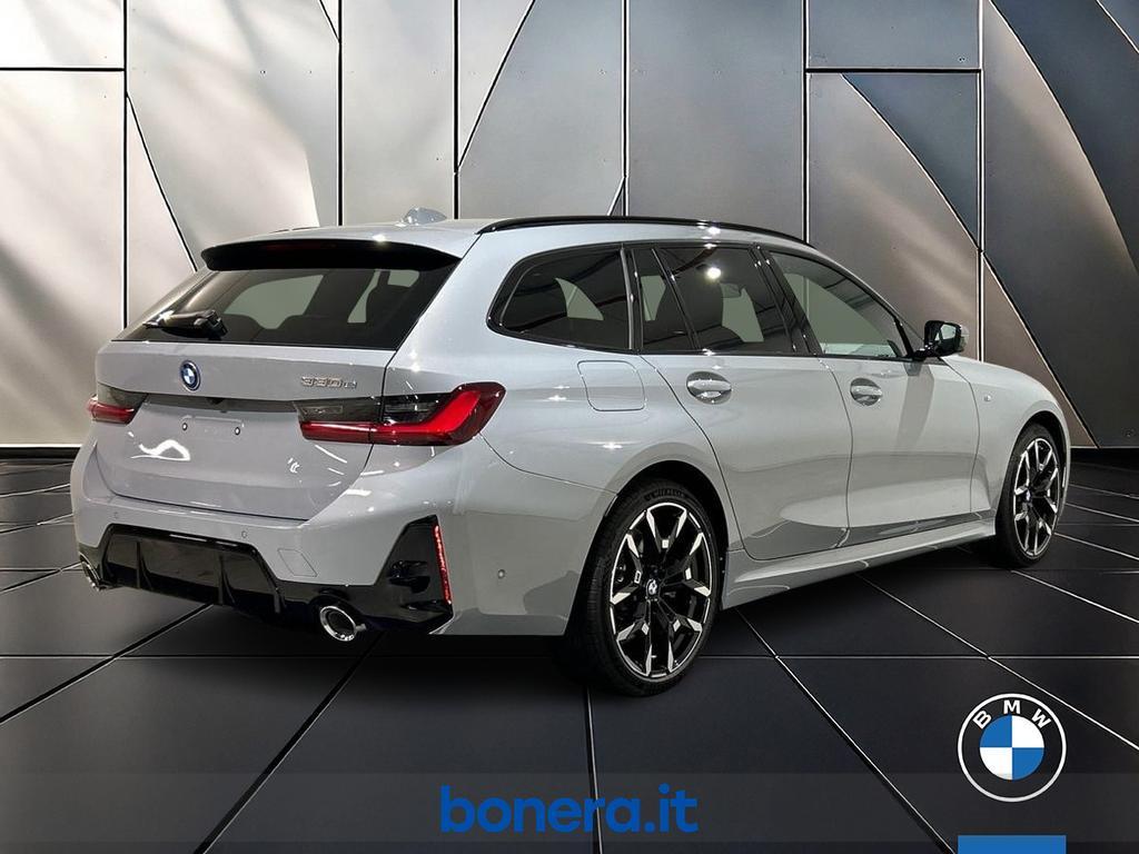 BMW Serie 3 Touring 330 e Hybrid Edition Steptronic