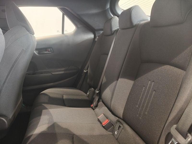 Toyota C-HR Plug-in Hybrid 220 Active