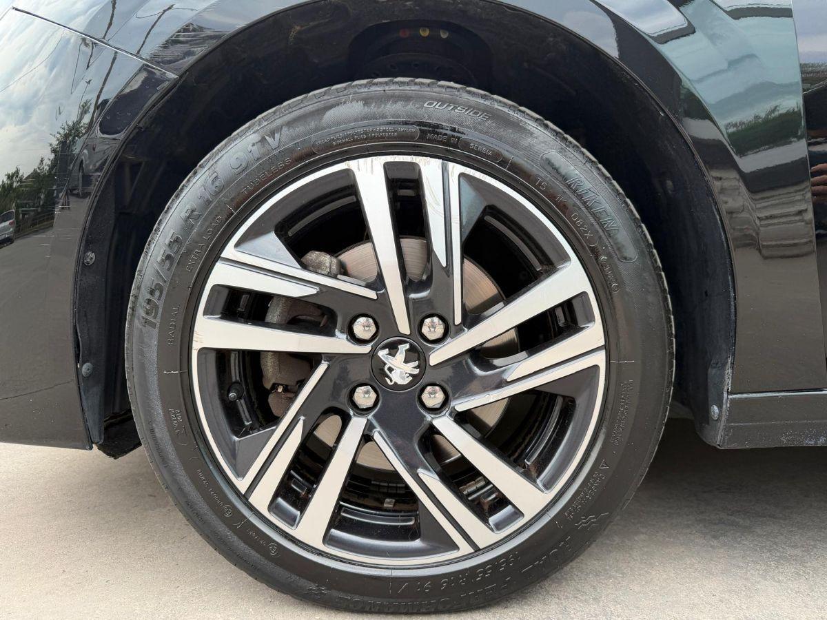 PEUGEOT - 208 - BlueHDi 100 S&S 5p. Allure