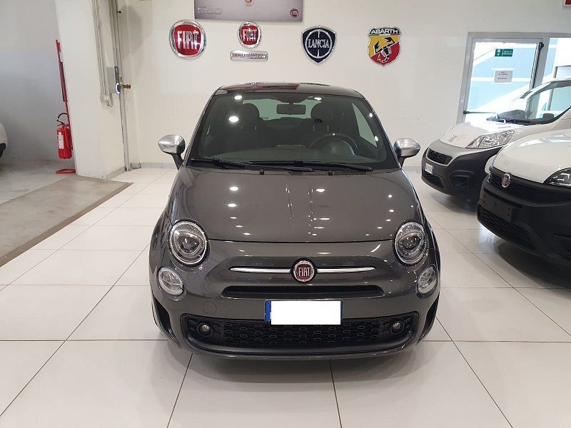 FIAT 500 1.0 Hybrid Rockstar