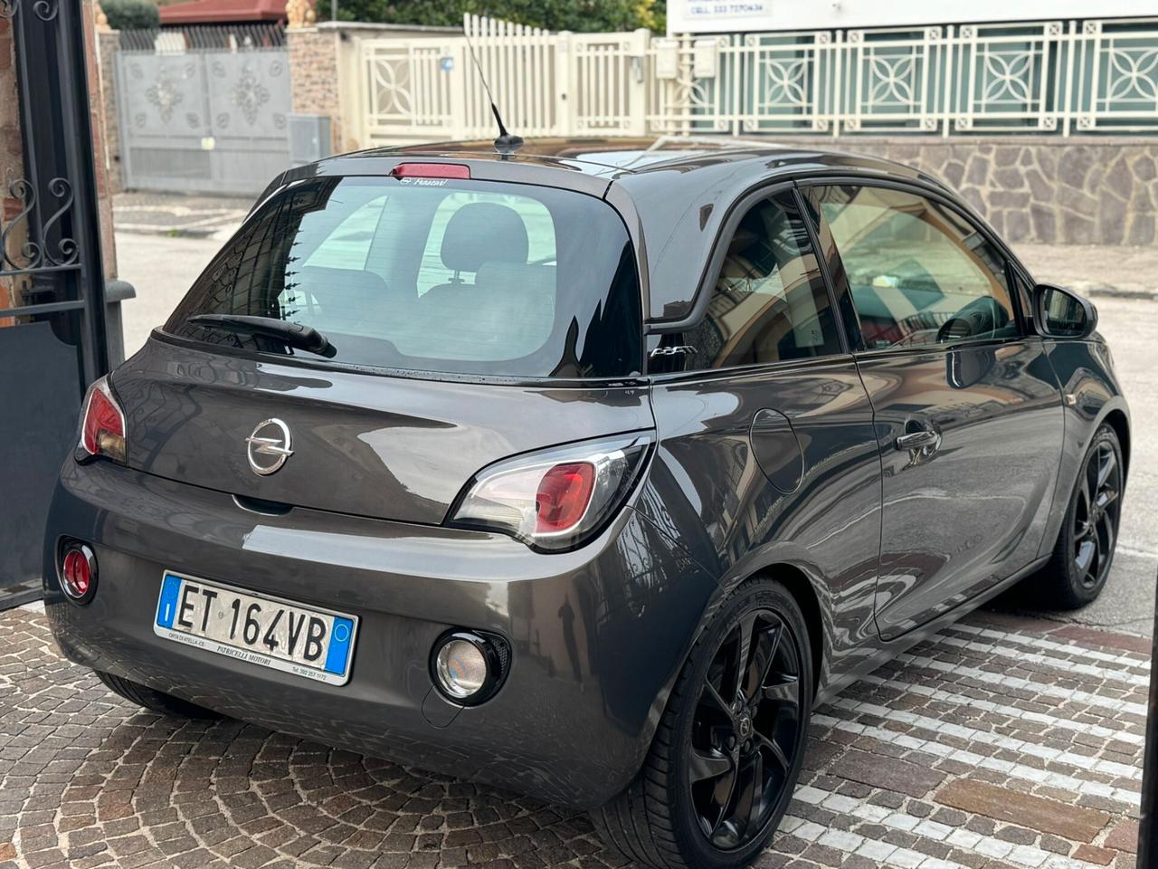 Opel Adam 1.4 87 CV White/Black Link