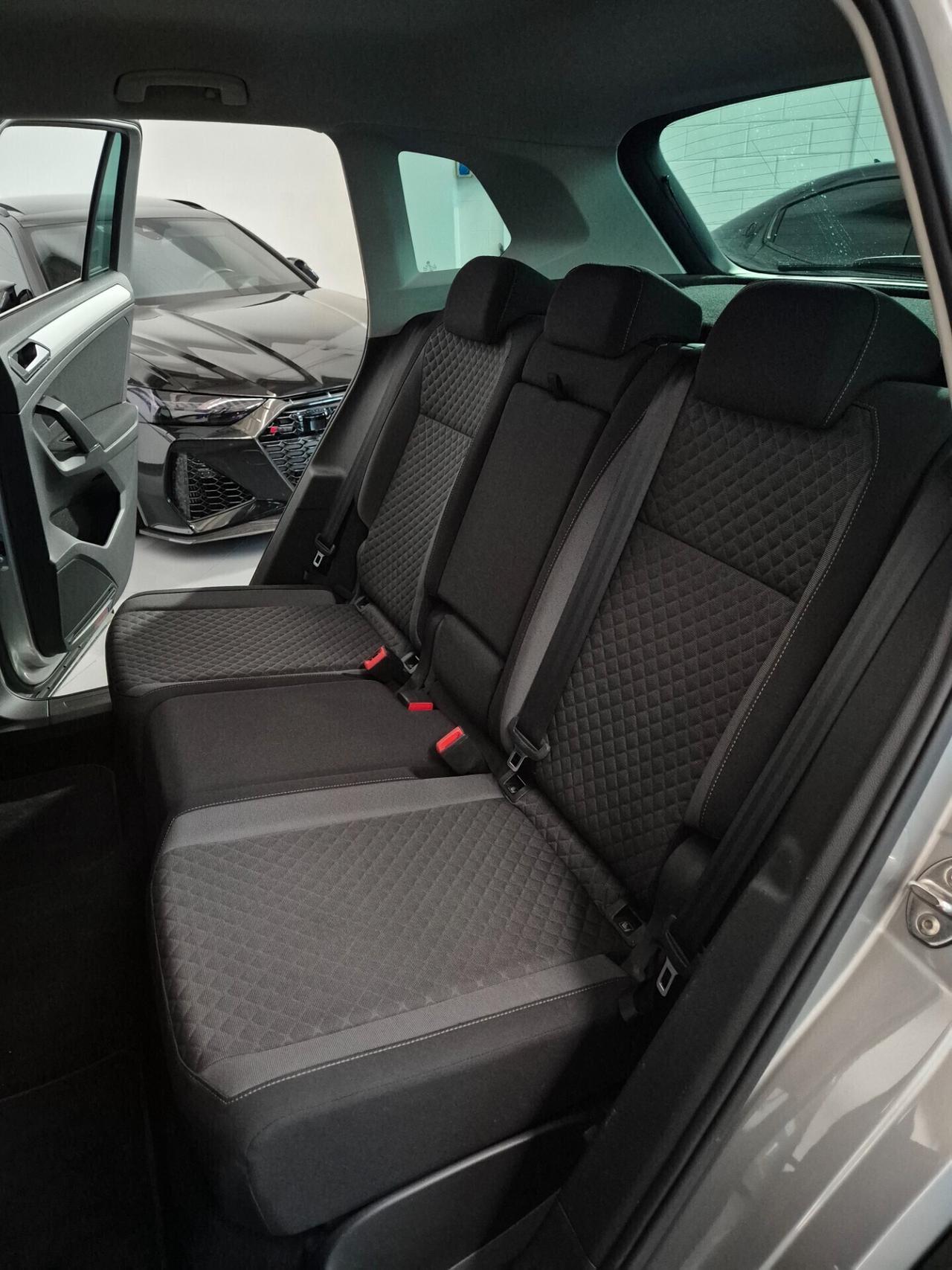 Volkswagen Tiguan 2.0 150cv 4Motion DSG CarPlay RADAR Finanziabile