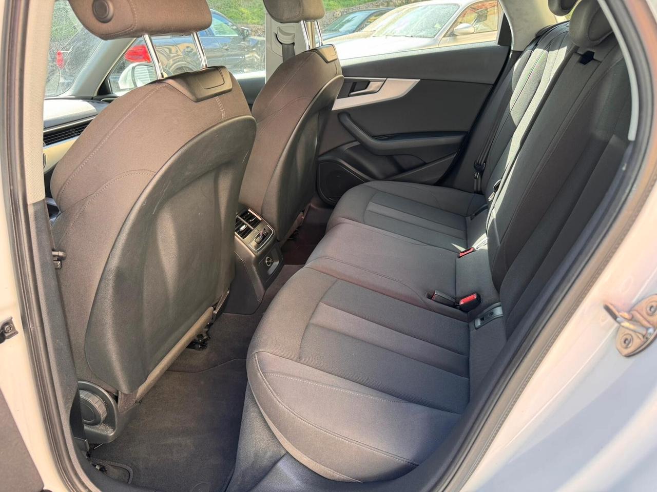 Audi A4 Avant 2.0 TDI Business Sport GARANZIA 1 ANNO
