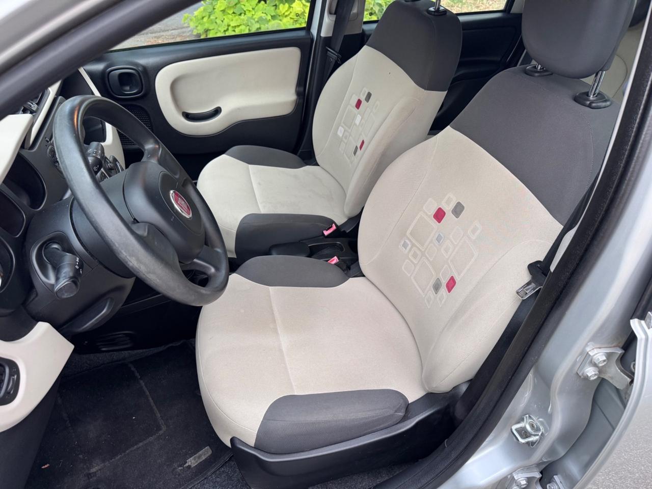 Fiat Panda 1.2 Lounge neopaten garanzia 12 mesi