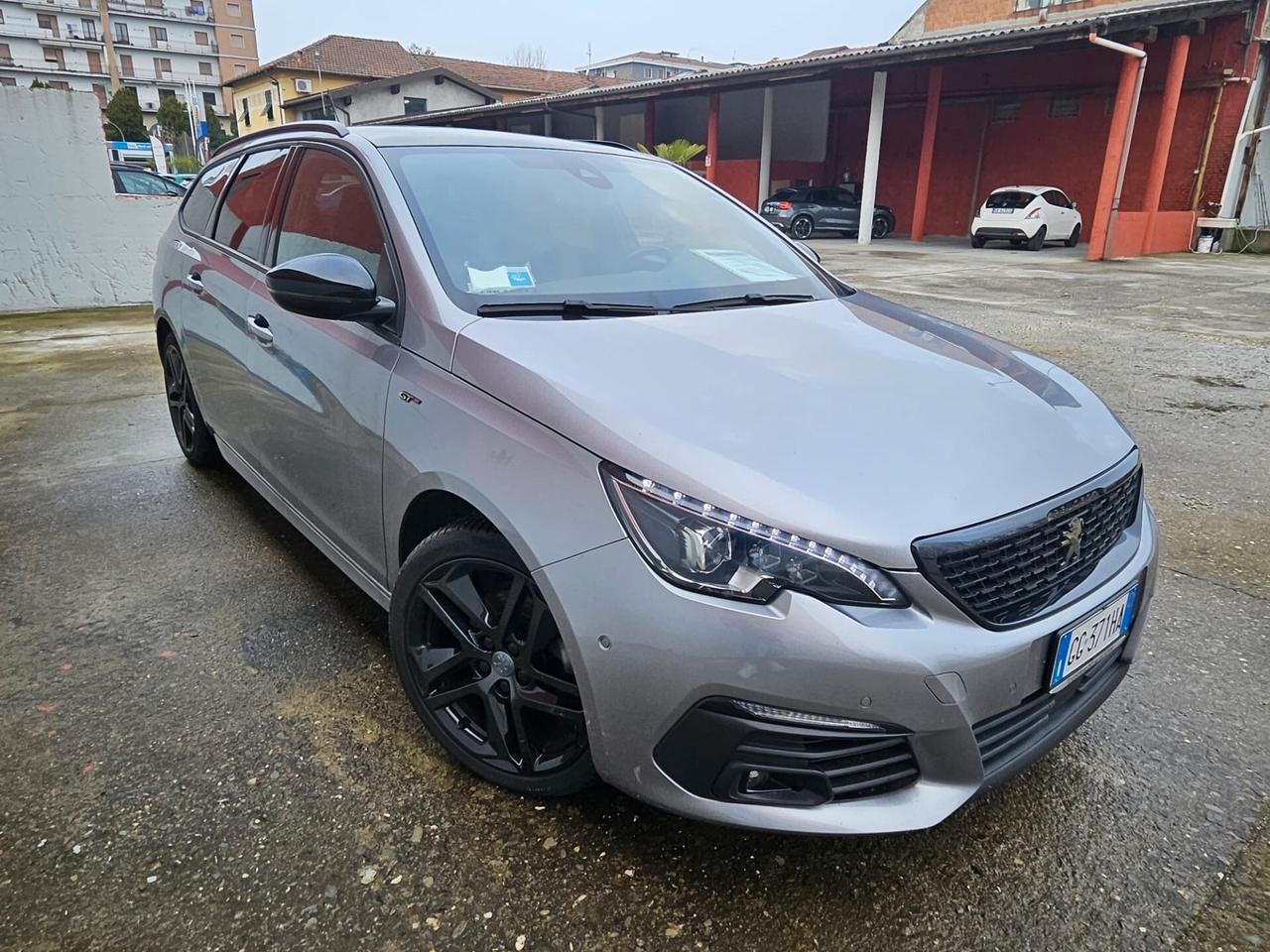 Peugeot 308 BlueHDi 130 S&S EAT8 GT Pack