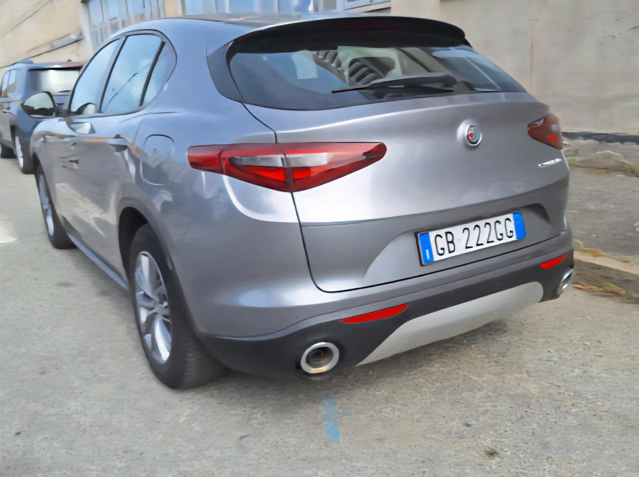 Alfa Romeo Stelvio 2.2 Turbodiesel 160 CV AT8 RWD