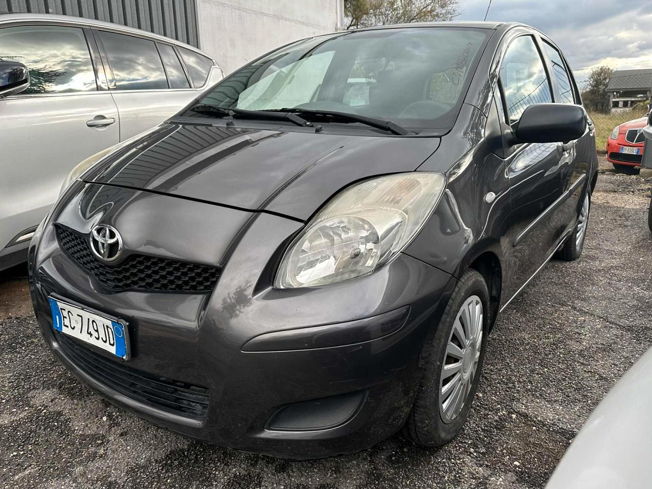 Toyota Yaris 1.0i 16V cat 3 porte Now GPL