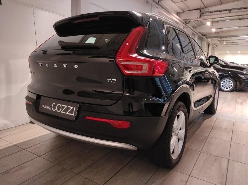 VOLVO XC40 (2017-->) - XC40 T2 Core