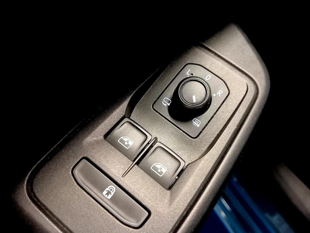 Volkswagen Caddy 2.0 TDI LIFE GANCIO FULL LED PRONTA CONSEGNA