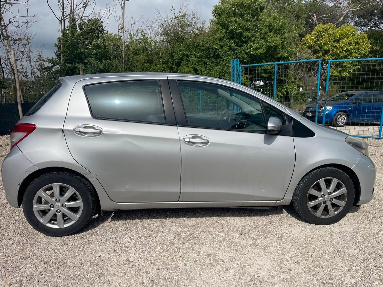 Toyota Yaris 1.4 D-4D 5 porte Lounge