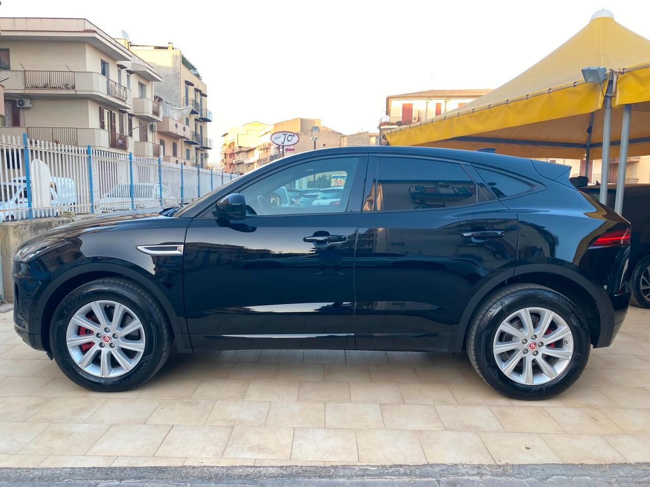 Jaguar E-Pace 2.0D 180 CV AWD R-Dynamic