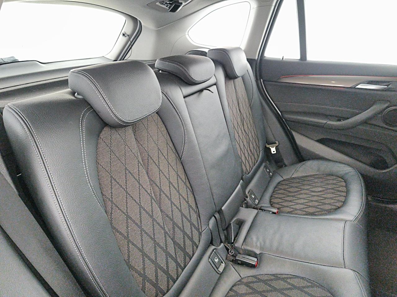 BMW X1 (F48) sDrive18d xLine