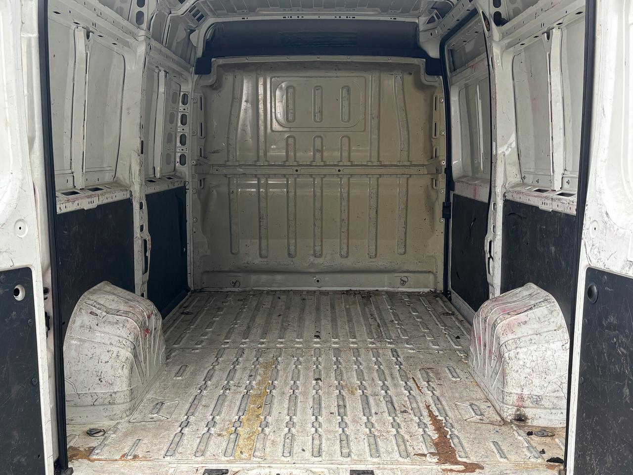 Citroen Jumper 33 2.0 BlueHDi 96KW 130CV L2 H2 Furgone