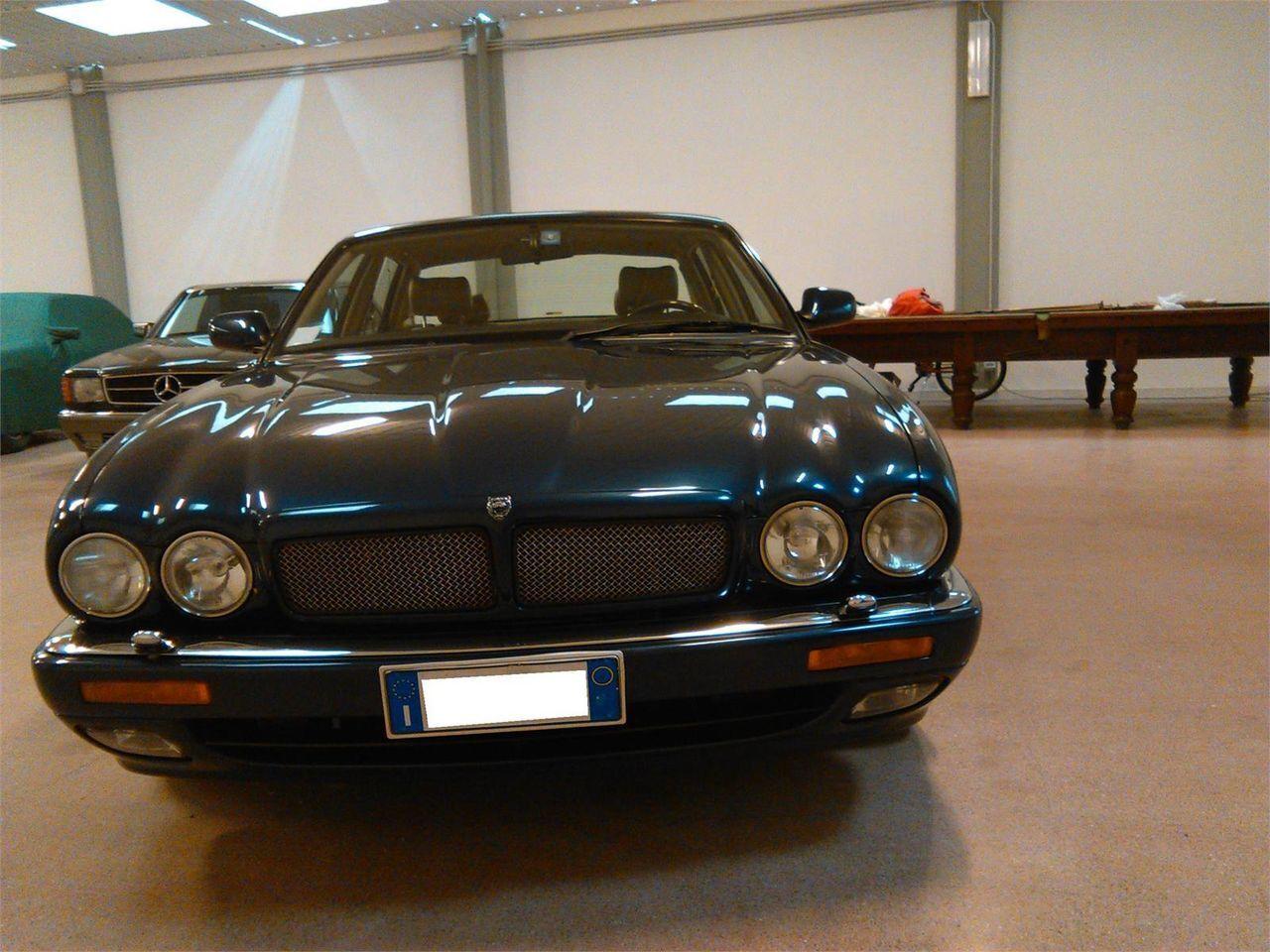 JAGUAR XJ XJR 4.0