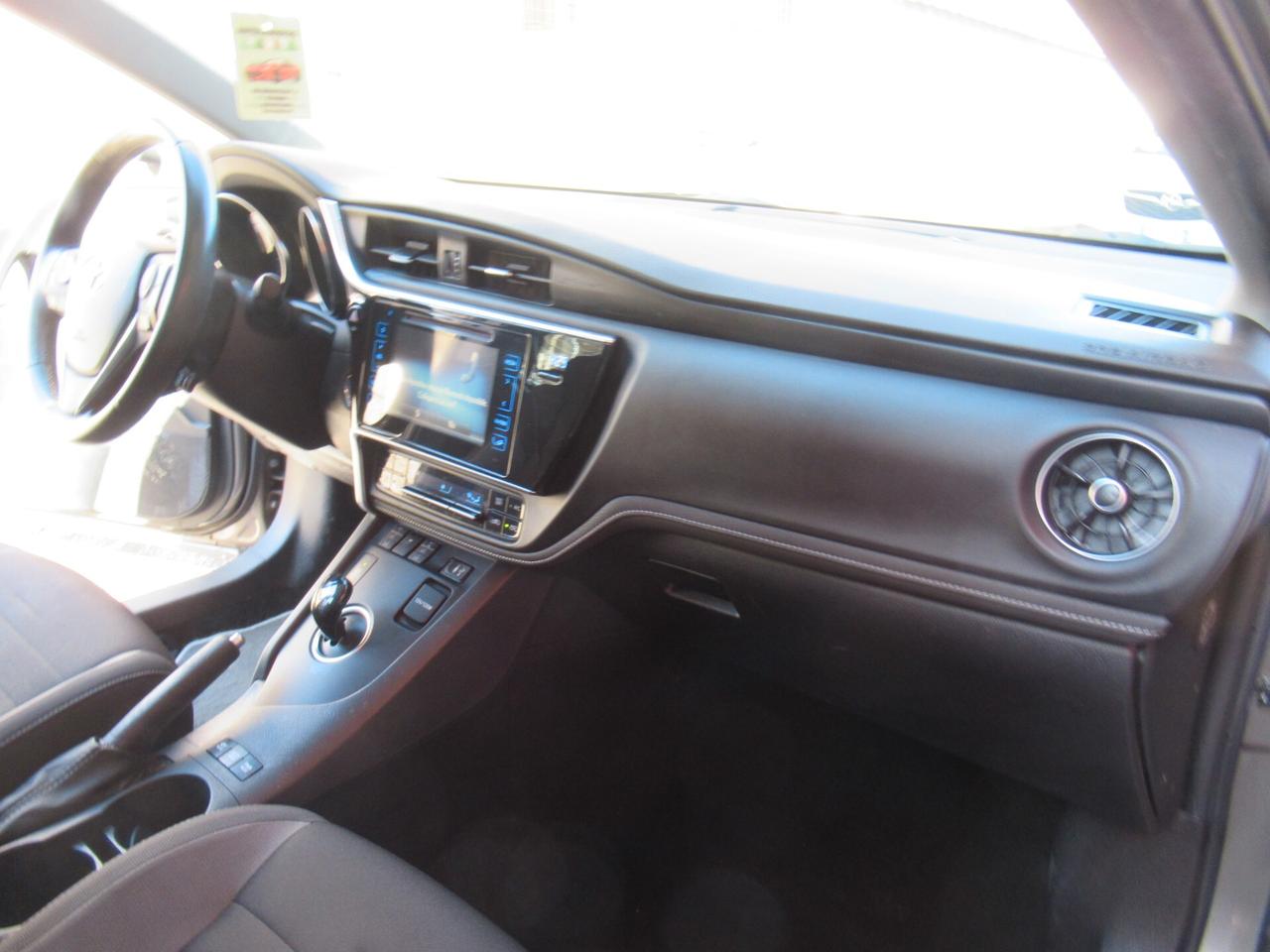 Toyota Auris Touring Sports 1.8 Hybrid Lounge