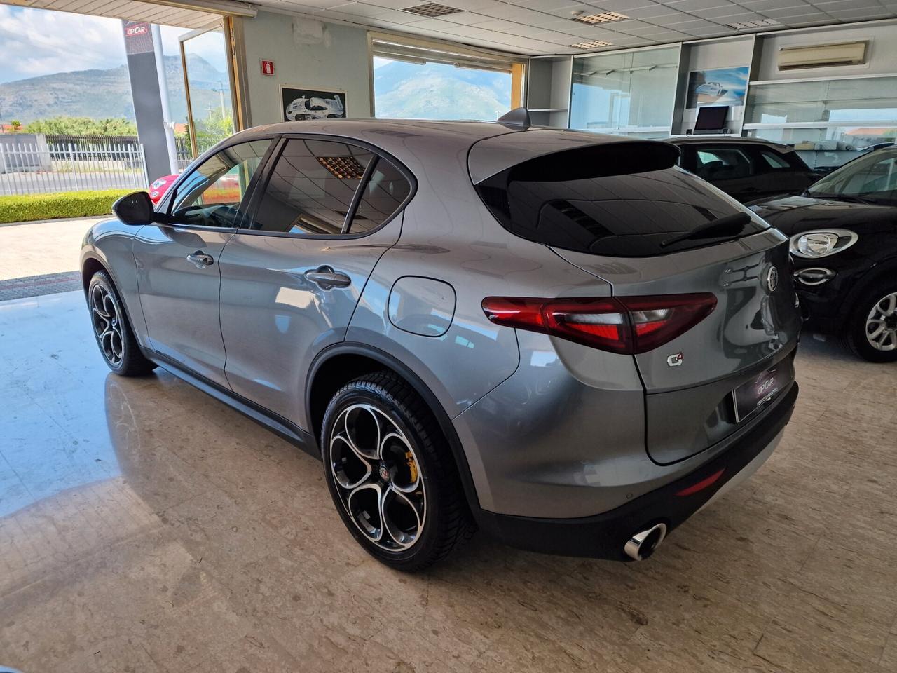 Alfa Stelvio 2.2 190CV AT8 Q4 Sport-Tech