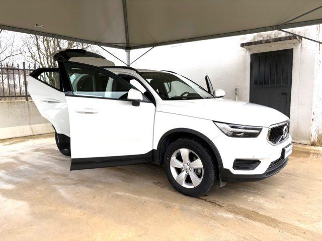 VOLVO XC40 T3 KM REALI E CERTIFICATI FARI LED CAR PLAY