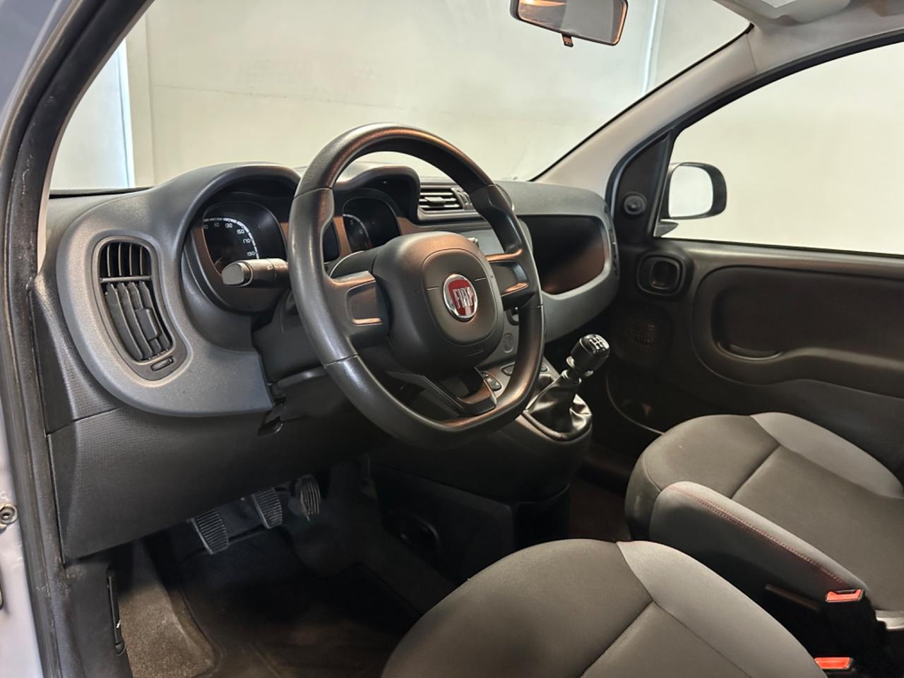 FIAT PANDA LOUNGE 1.2 NEOPATENTATI 69CV P.CONSEGNA