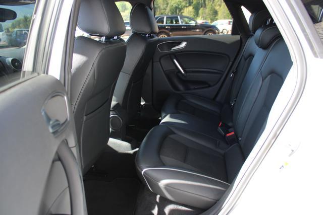 AUDI A1 SPB 1.6TDI 116cv S-line-XENON